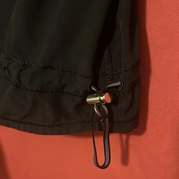 Lululemon Elevate Tank EUC 12 - Picture 2 of 5